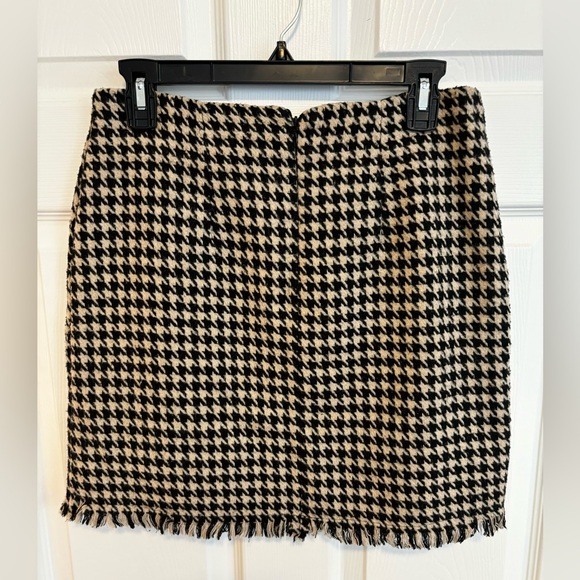 CHRISTIAN SIRIANO BLACK & TAN HOUNDSTOOTH ZIPPERED LINED MINI SKIRT  SZ S - Picture 2 of 12